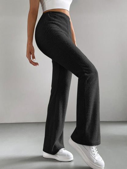 Gracefully Styled Pants for Any Occasion