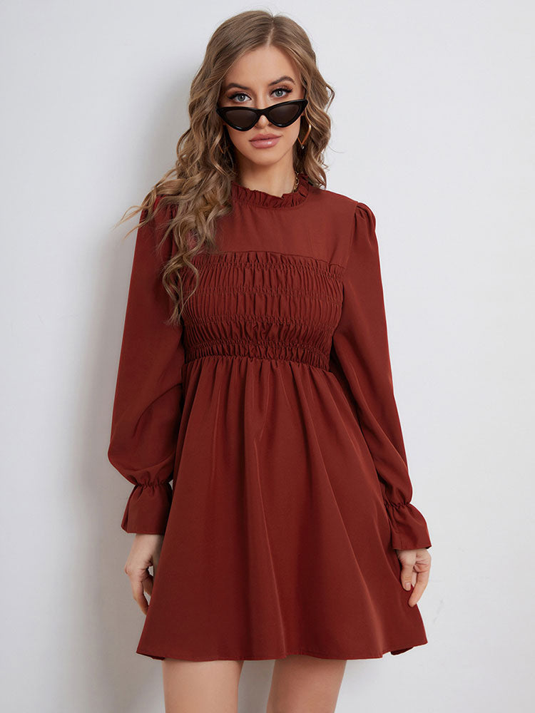 Well Tailored Dress with a Graceful Silhouette
