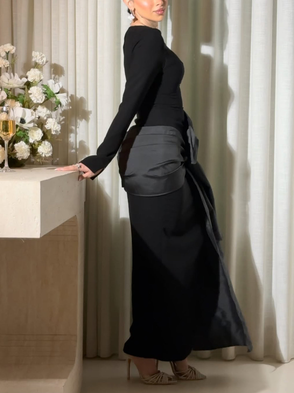 Sophisticated Dress with a Clean Classic Look
