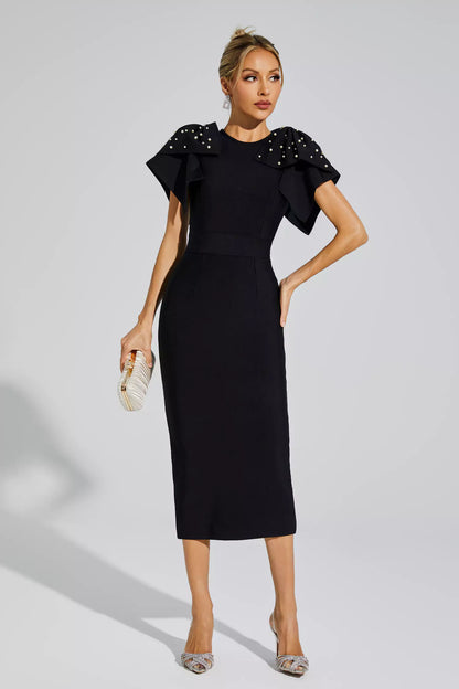 Gracefully Styled Dress for Any Occasion