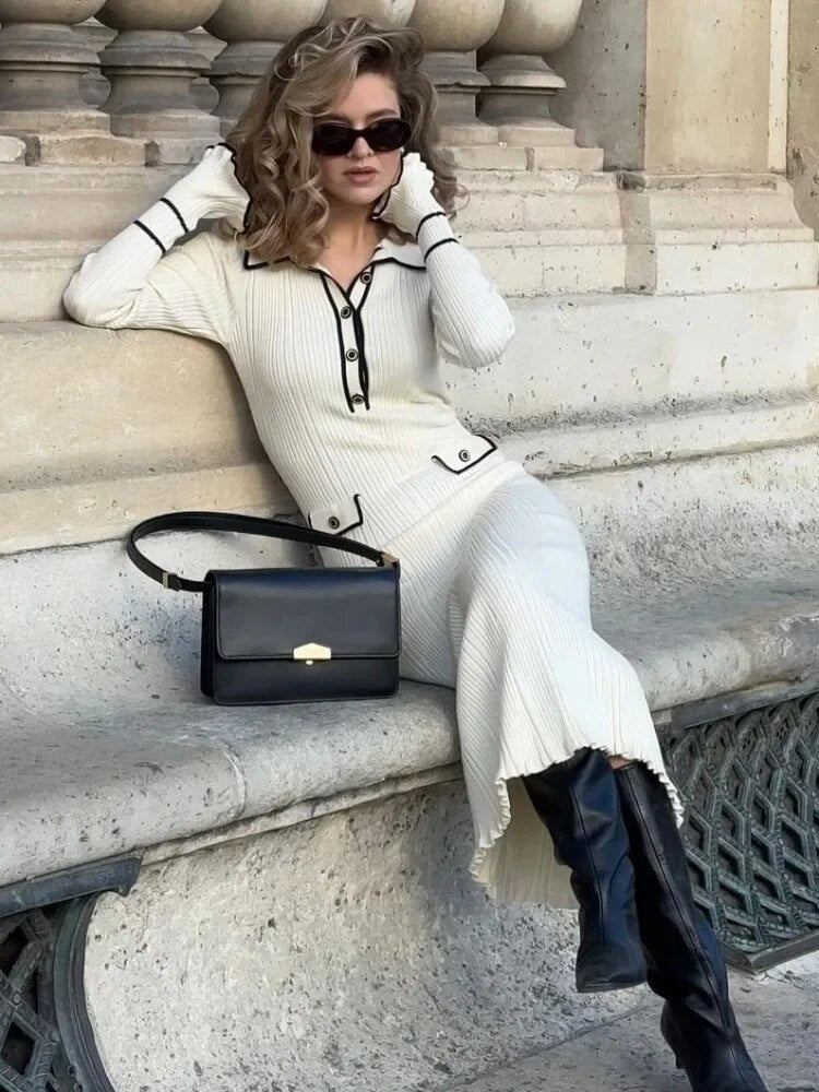 Classic Vintage & Enduringly Stylish Dress