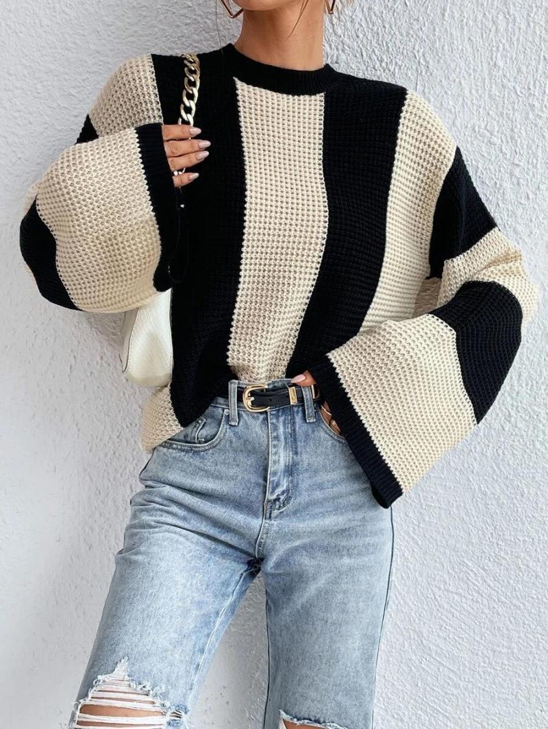 Classic Vintage Sweater with a Flattering Fit
