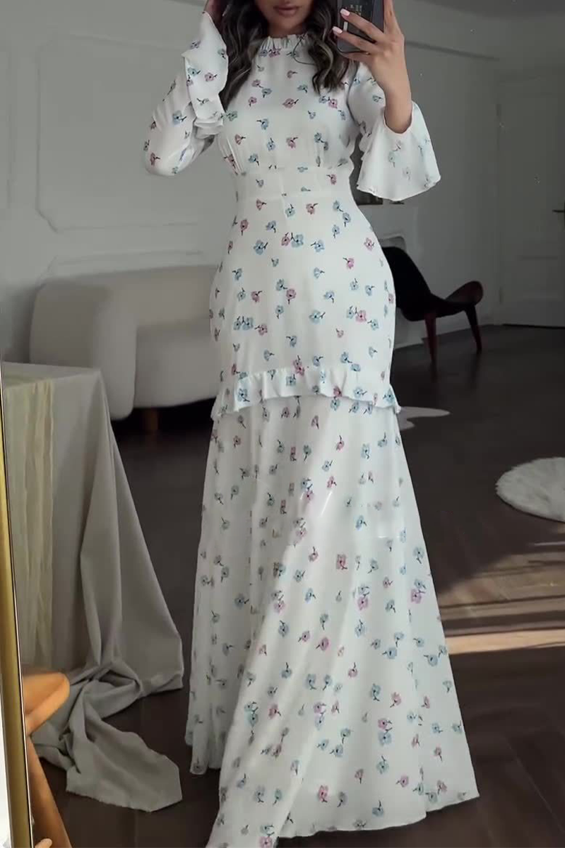 A Vintage Style Dress with Delicate Timeless Details