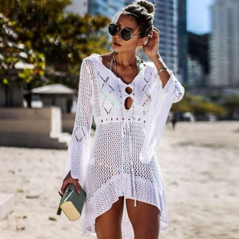 Beautifully Finished Dress in a Timeless Design