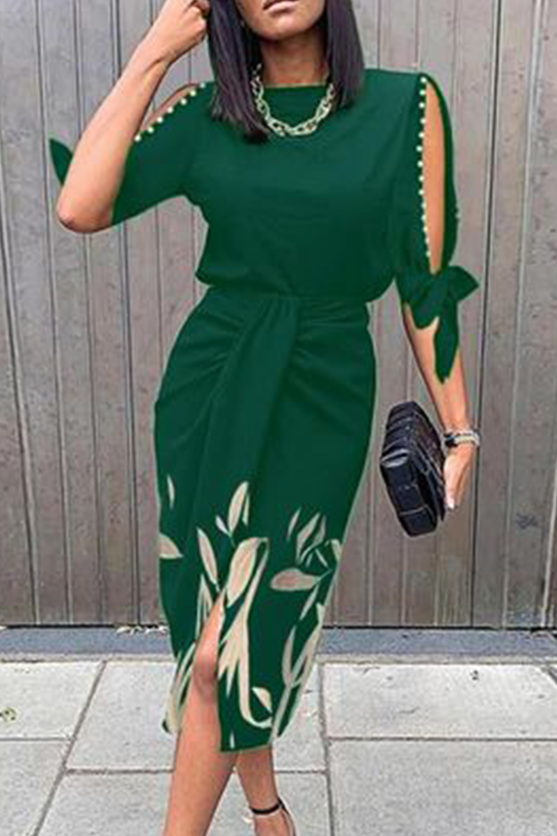 Sophisticated Dress with a Clean Classic Look