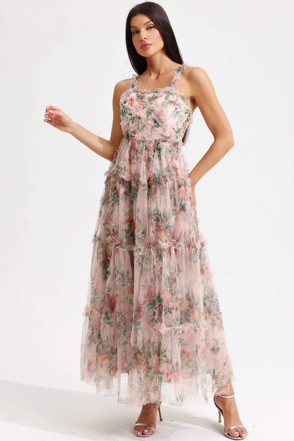 Gracefully Styled Dress for Any Occasion