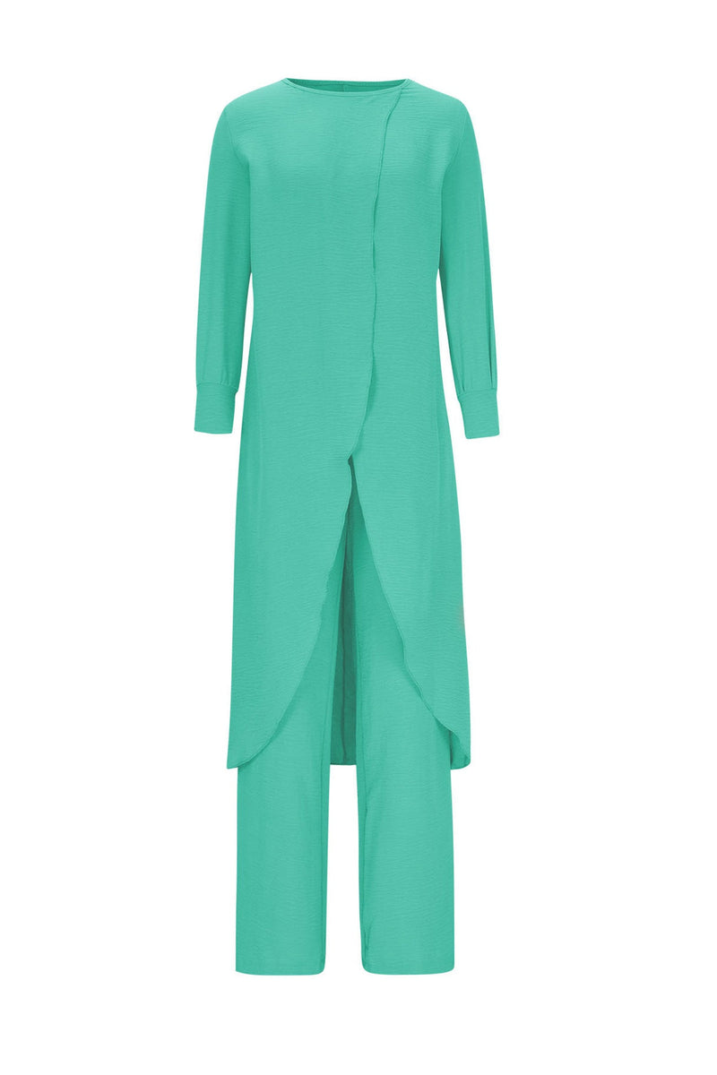 Elegantly Styled Pants for Everyday Wear