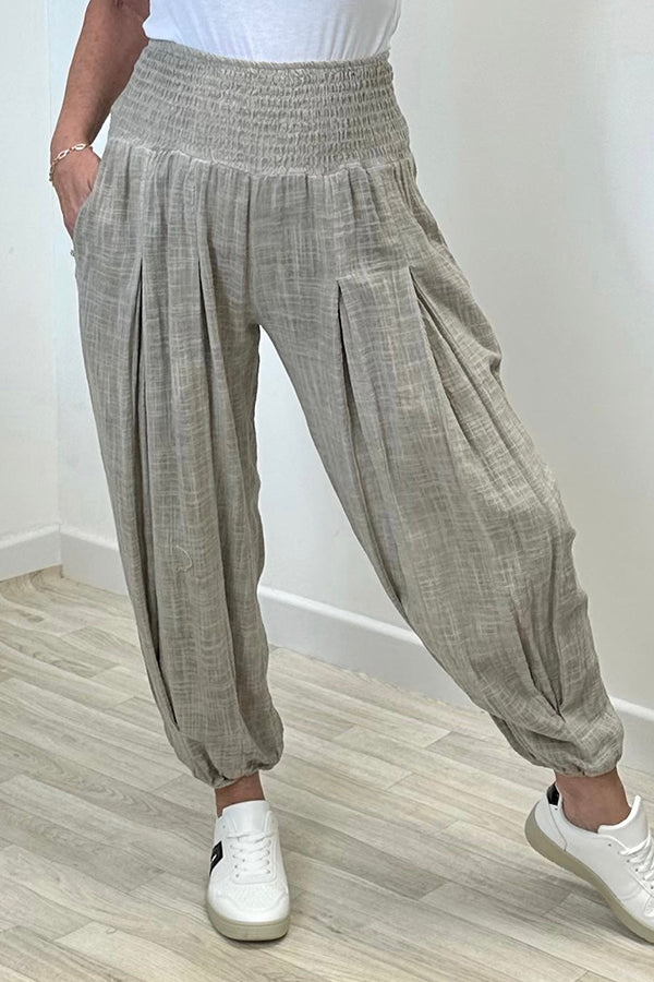 Elegantly Styled Pants for Everyday Wear