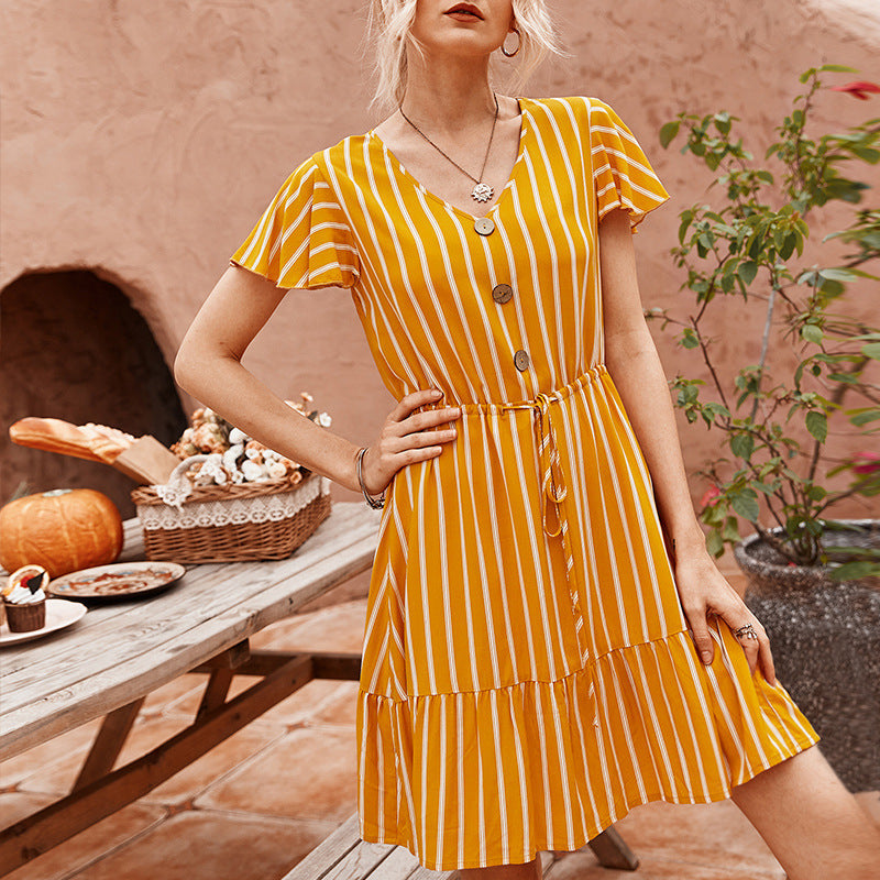 Beautifully Finished Dress in a Timeless Design