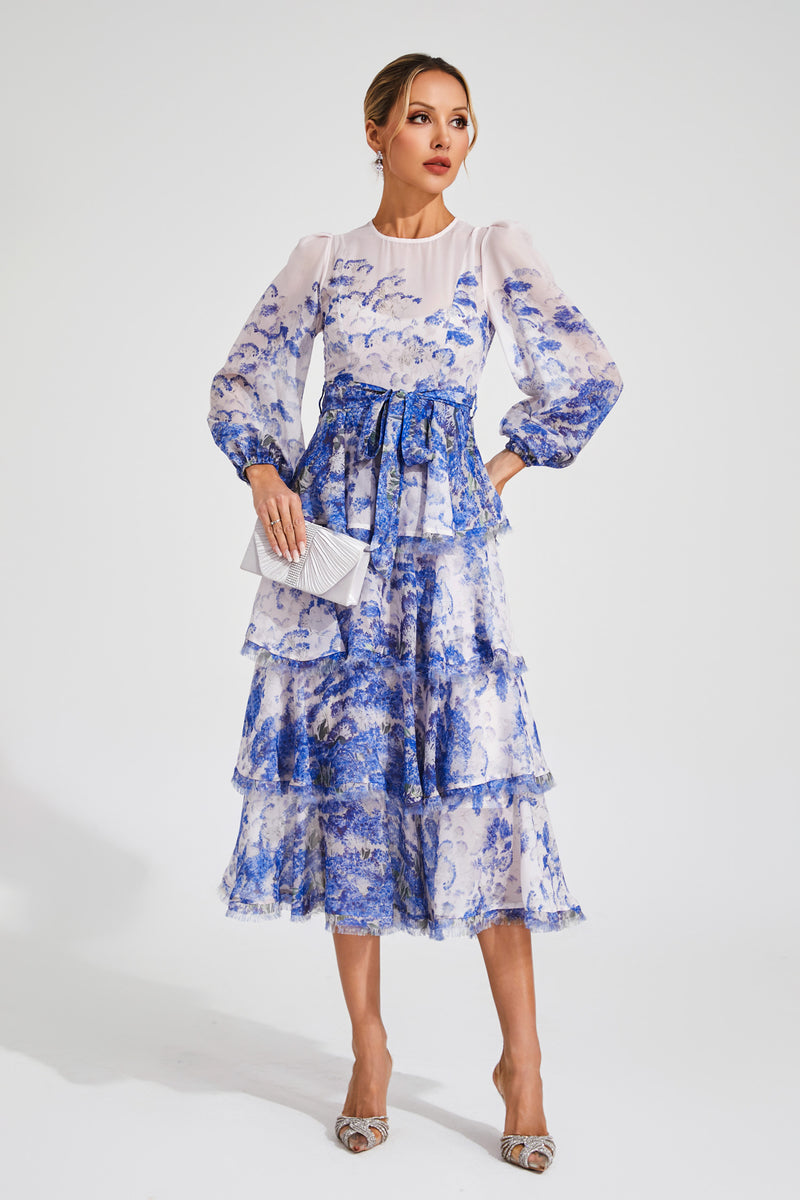 Beautifully Finished Dress in a Timeless Design