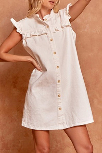Effortlessly Elegant Dress with a Timeless Design