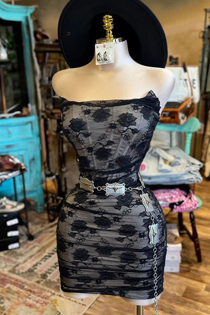 Beautifully Crafted Dress in a Classic Style