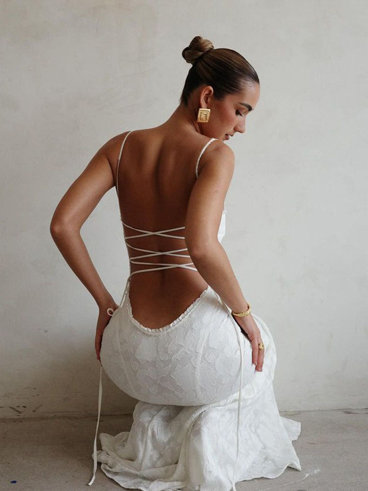 Gracefully Styled Dress for Any Occasion