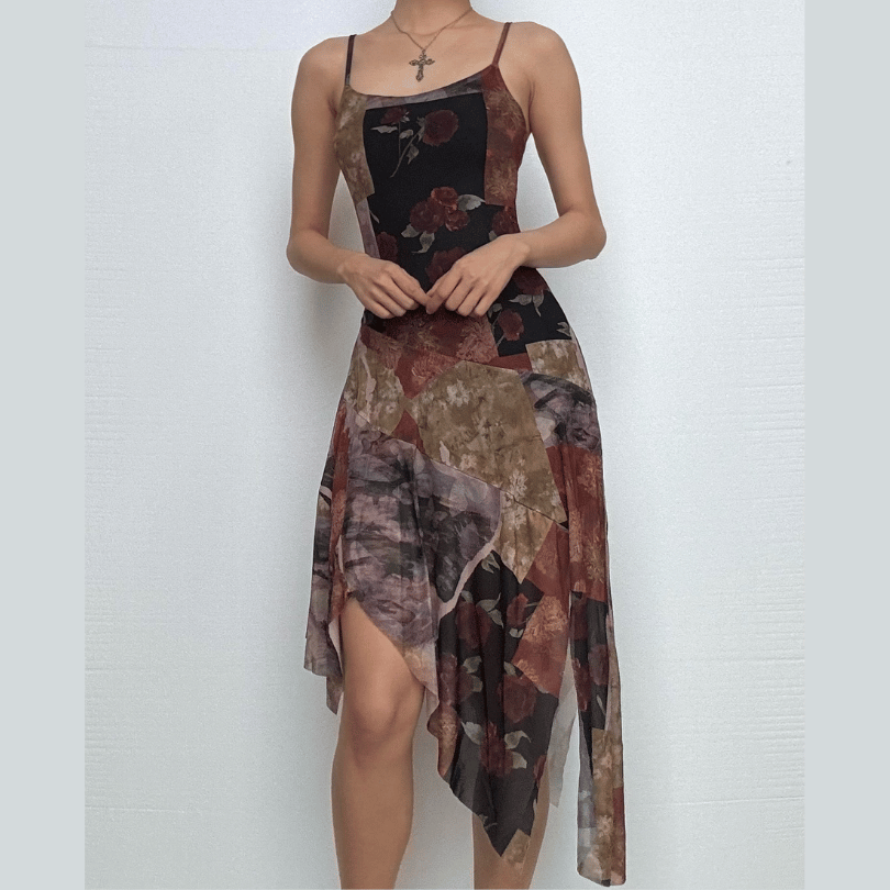 Gracefully Styled Dress for Any Occasion