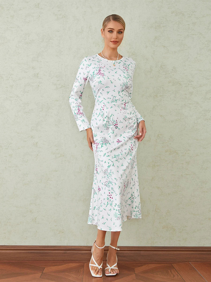 Gracefully Styled Dress for Any Occasion