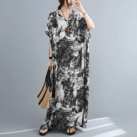 Beautifully Finished Dress in a Timeless Design