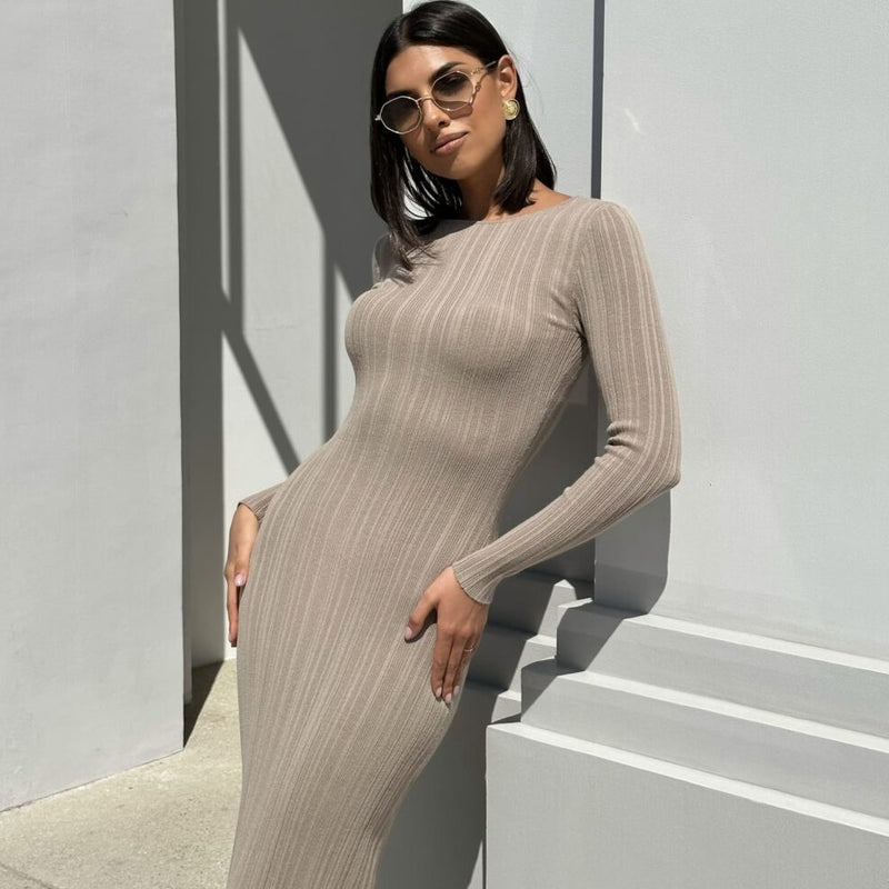 Polished Dress with an Effortless Classic Look