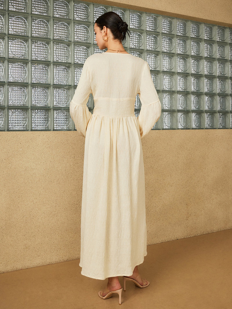 Classic Vintage Dress with a Flattering Fit