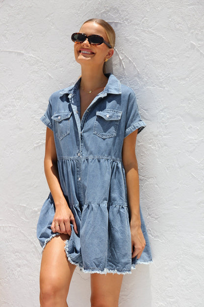 Effortlessly Elegant Dress with a Timeless Design