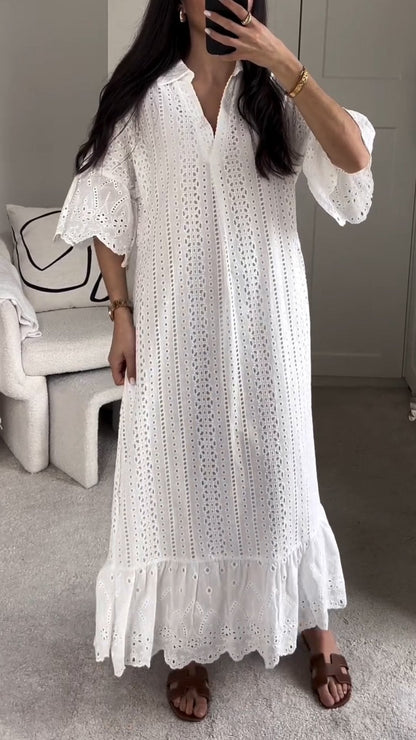 Classic Vintage Dress with a Flattering Fit