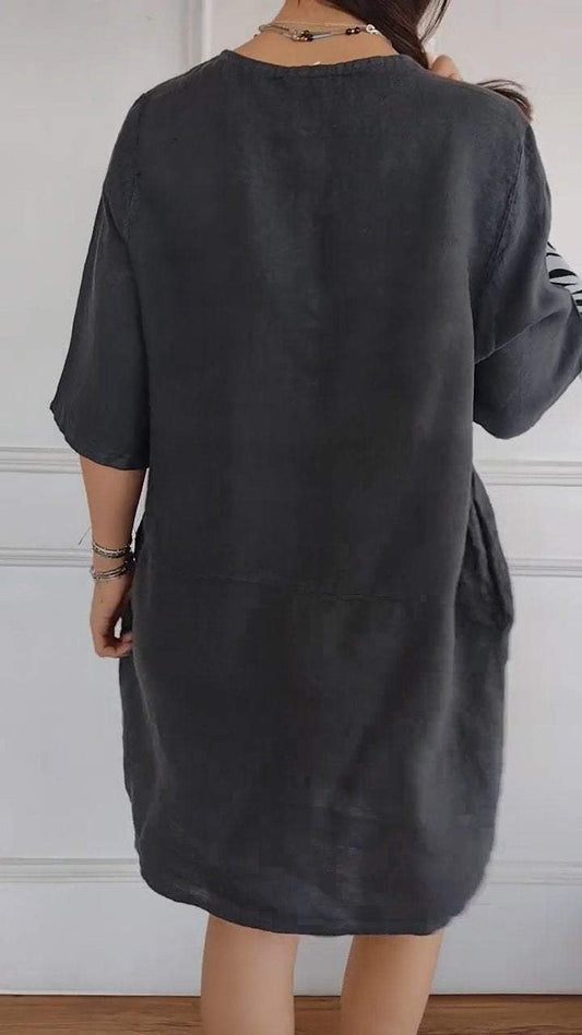 Well Tailored Dress with a Graceful Silhouette