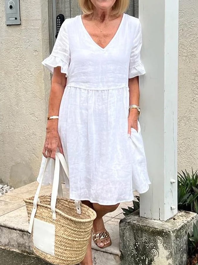 Well Tailored Dress with a Graceful Silhouette