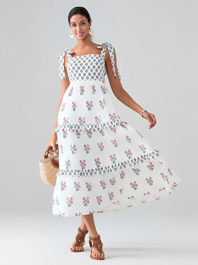Beautifully Finished Dress in a Timeless Design