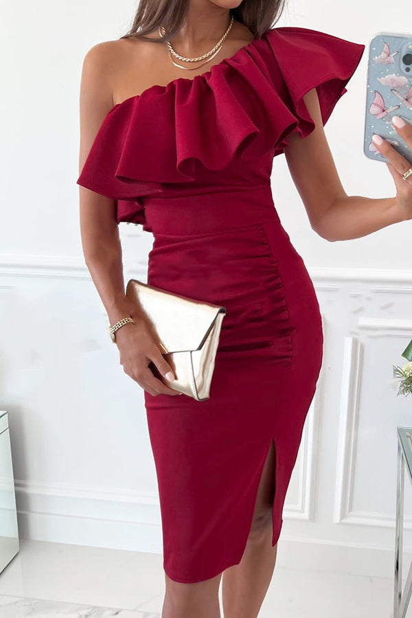 Gracefully Styled Dress for Any Occasion