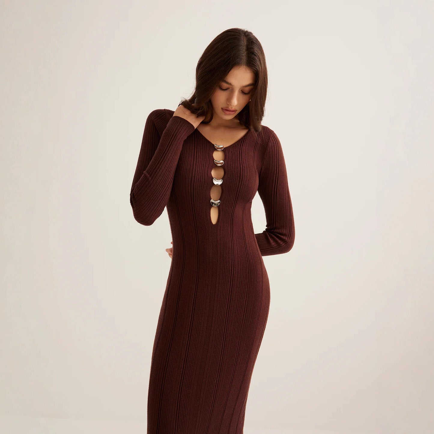 Beautifully Finished Dress in a Timeless Design