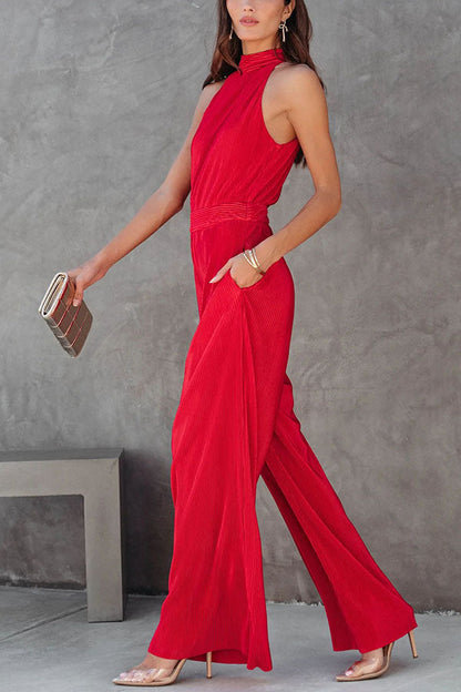 Well Tailored Garment with a Graceful Silhouette