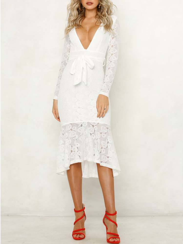 Well Tailored Dress with a Graceful Silhouette