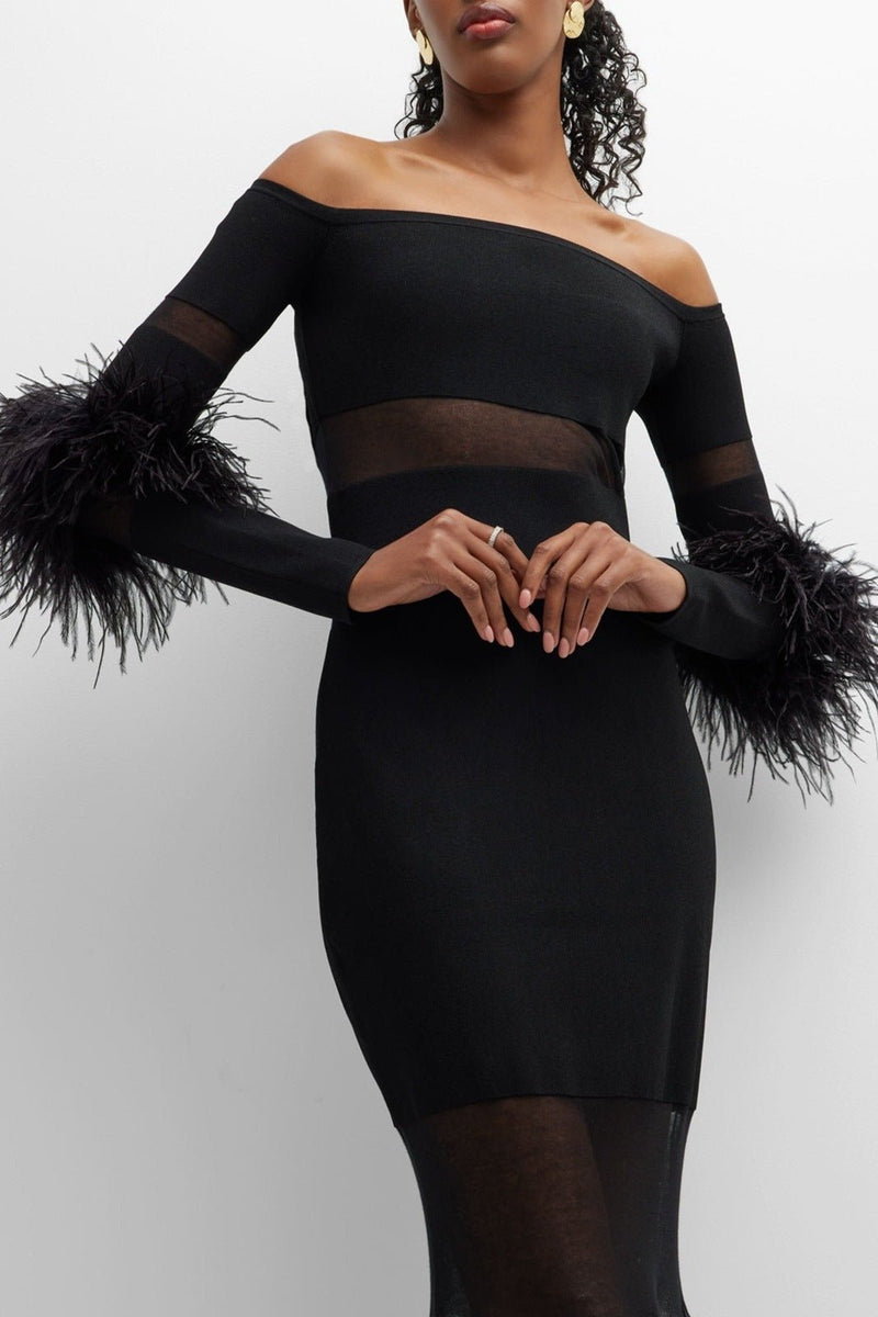 Beautifully Finished Dress in a Timeless Design