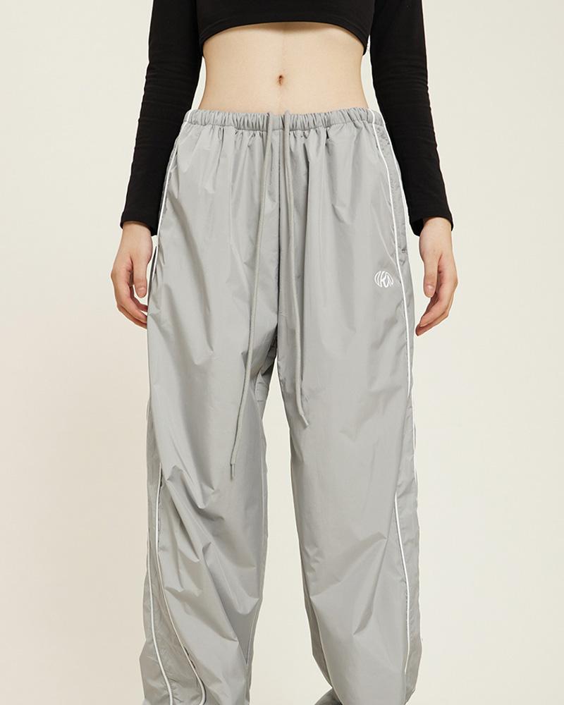 Elegantly Styled Pants for Everyday Wear