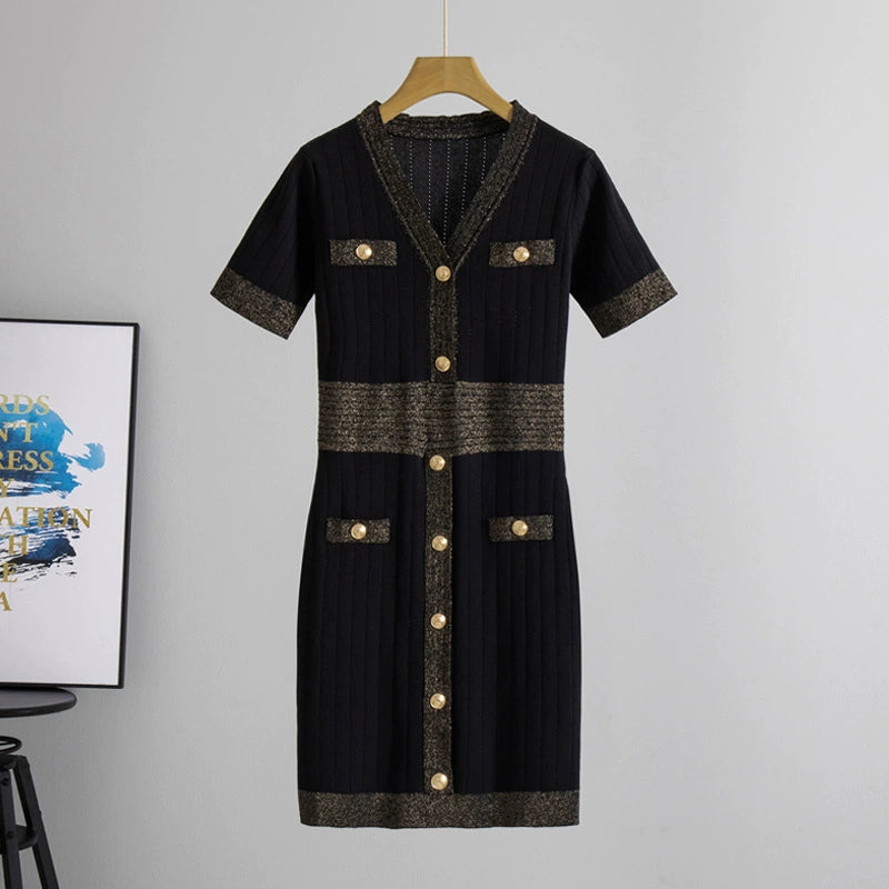 Well Tailored Dress with a Graceful Silhouette