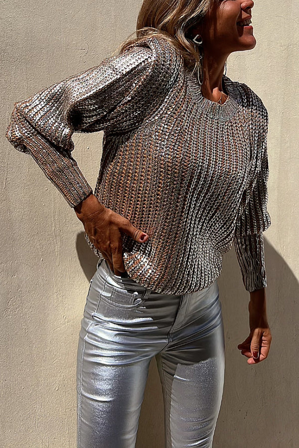Effortlessly Elegant Pants with a Timeless Design