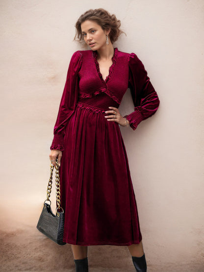 Beautifully Crafted Dress in a Classic Style
