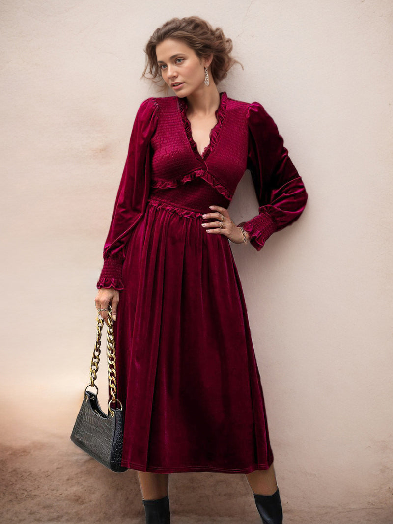 Beautifully Crafted Dress in a Classic Style