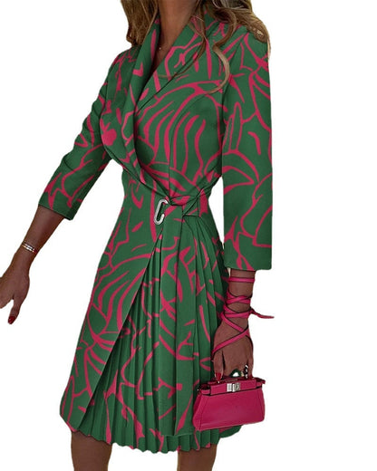 Classic Vintage Dress with a Flattering Fit