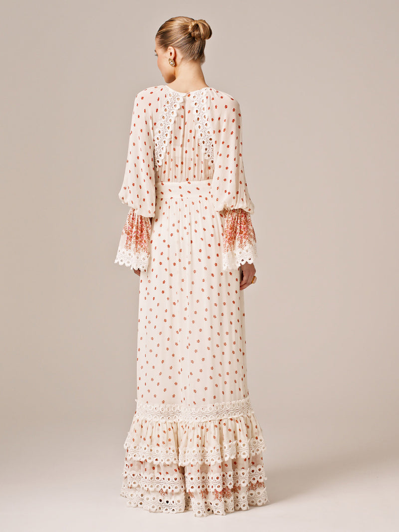 Gracefully Styled Dress for Any Occasion