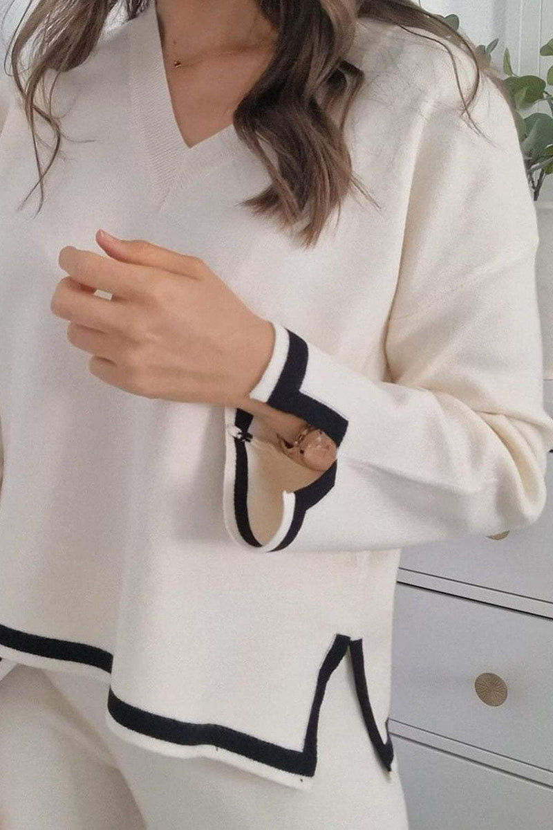 Classic Vintage Sweater with a Flattering Fit
