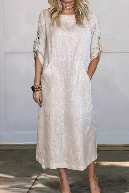 Well Tailored Dress with a Graceful Silhouette