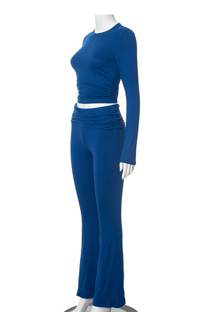 Effortlessly Elegant Pants with a Timeless Design