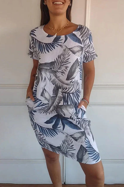 Effortlessly Elegant Dress with a Timeless Design