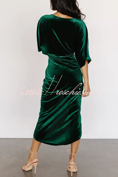 Classic Vintage & Enduringly Stylish Dress