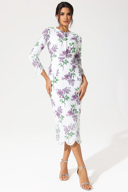 Gracefully Styled Dress for Any Occasion
