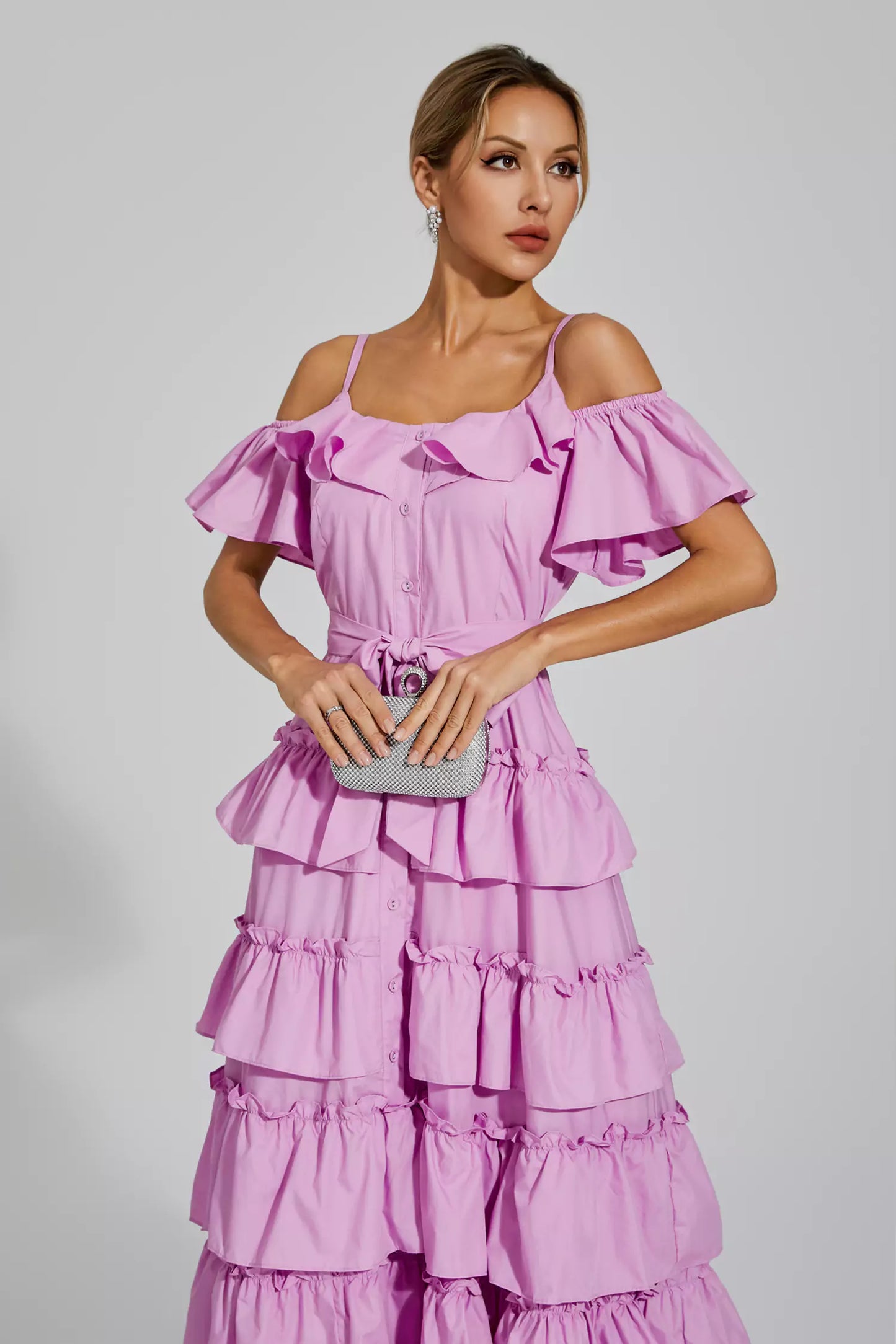 Beautifully Finished Dress in a Timeless Design