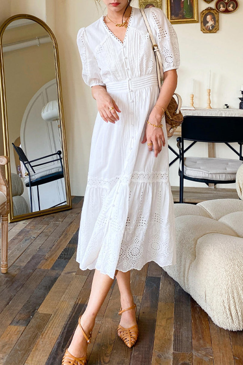 Sophisticated Dress with a Clean Classic Look