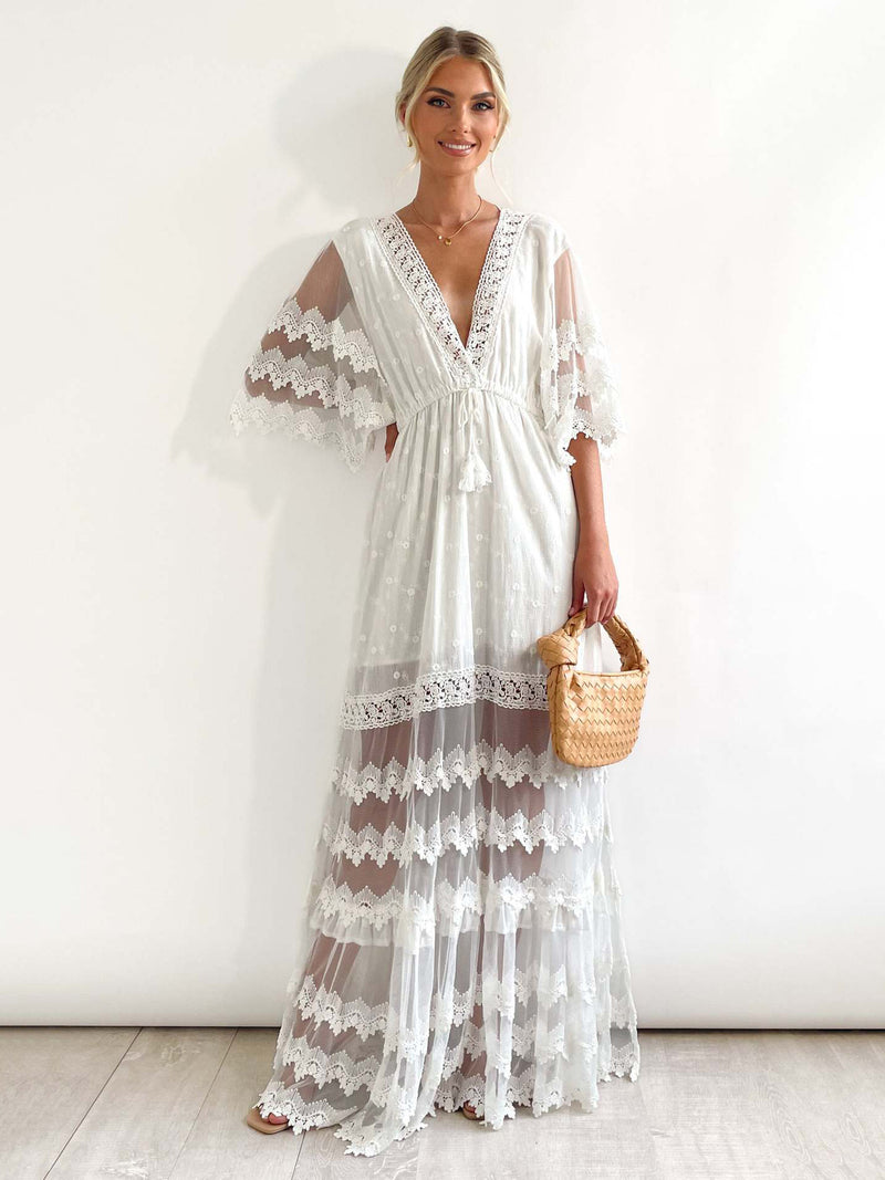 Beautifully Crafted Dress in a Classic Style