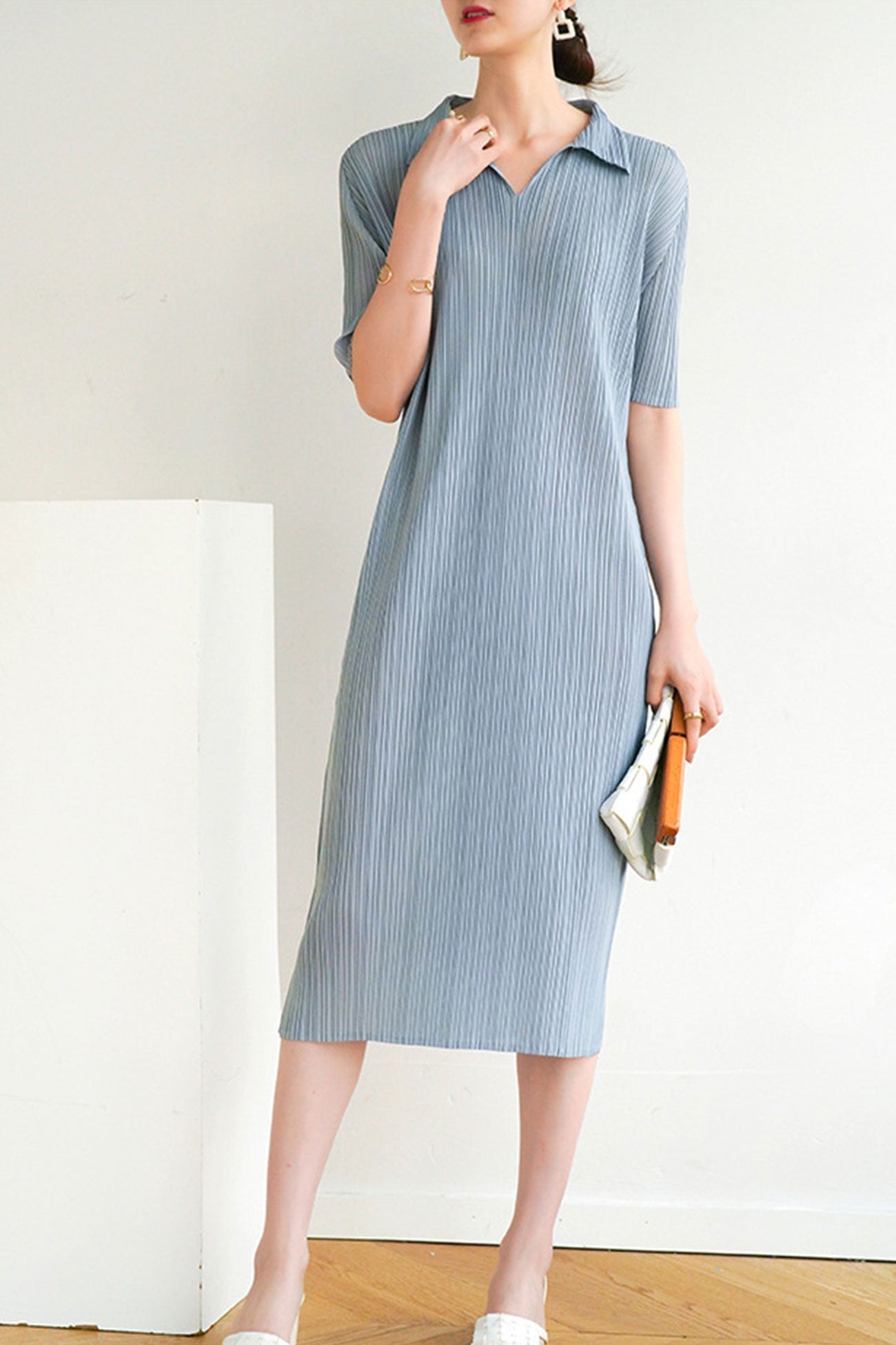 Sophisticated Dress with a Clean Classic Look