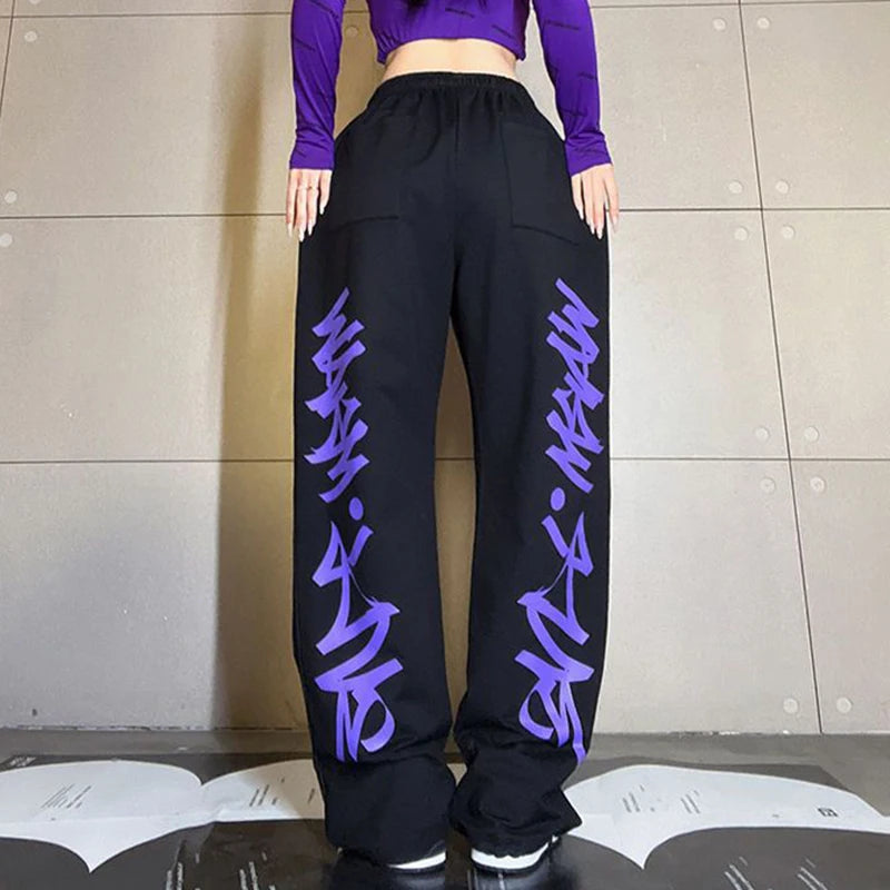 Classic Vintage Pants with a Flattering Fit